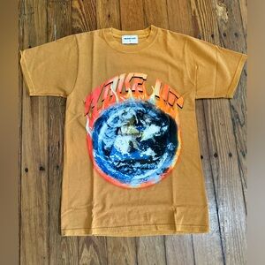 Wake Up World Streetwear Women’s Size Small